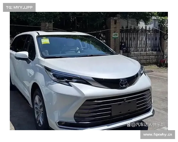 丰田赛那2026款曝光!外观更高级,内饰更豪华,搭2.5L混动 丰田赛那2026款曝光!外观更高级,内饰更豪华,搭2.5L混动
